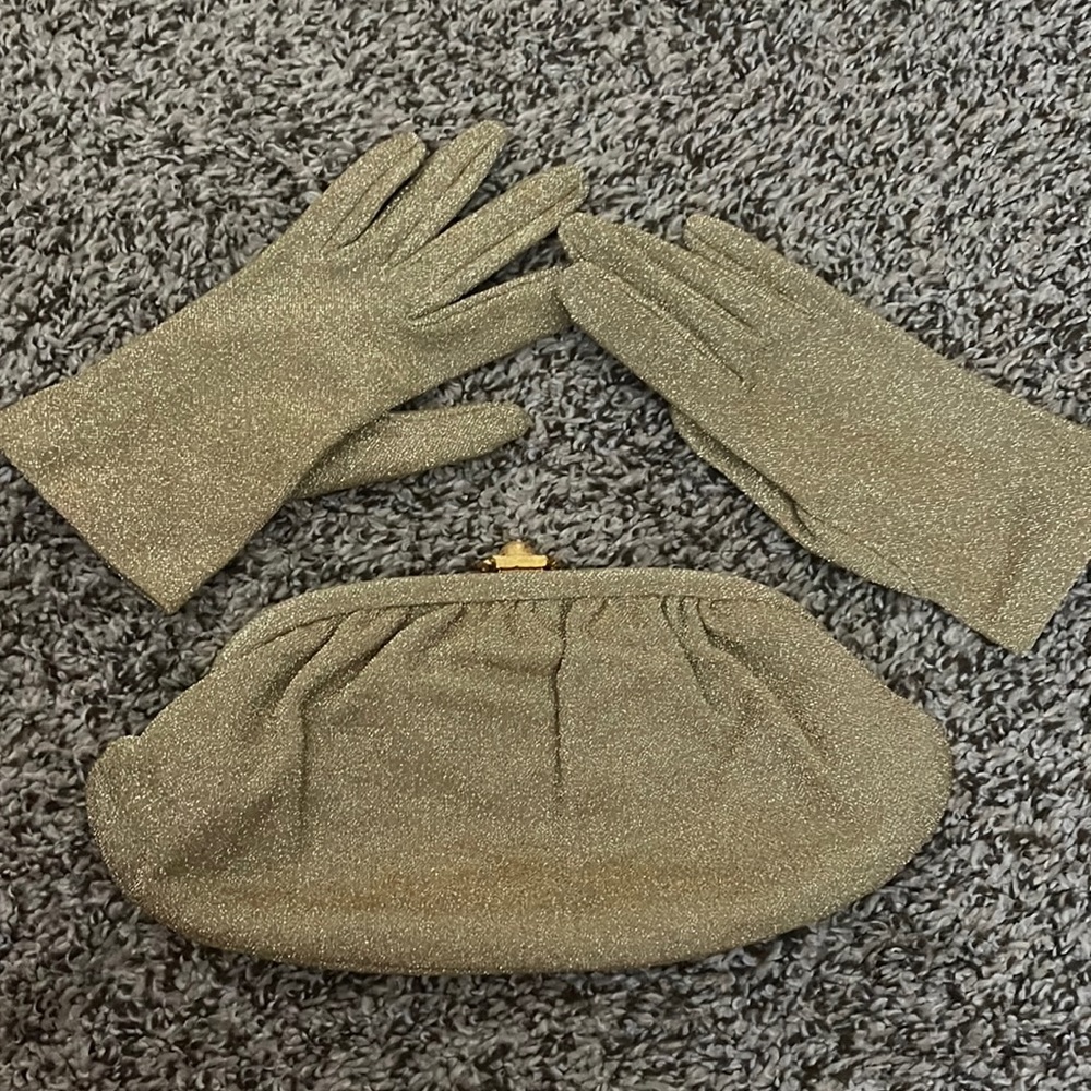 clutch and matching gloves.